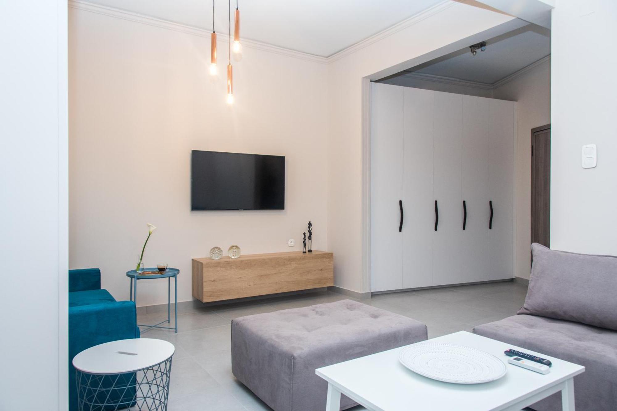Comfy & Modern Apartment In The Heart Of Heraklion Екстер'єр фото