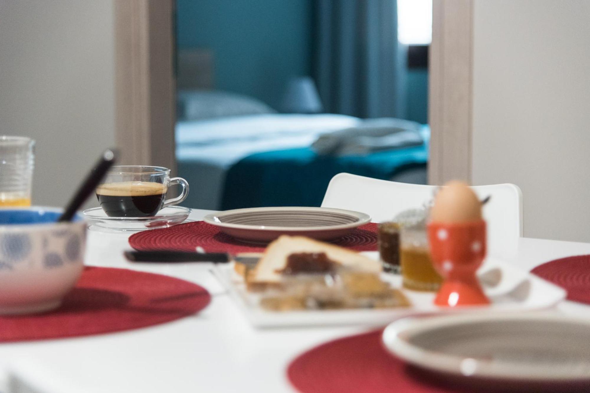 Comfy & Modern Apartment In The Heart Of Heraklion Екстер'єр фото