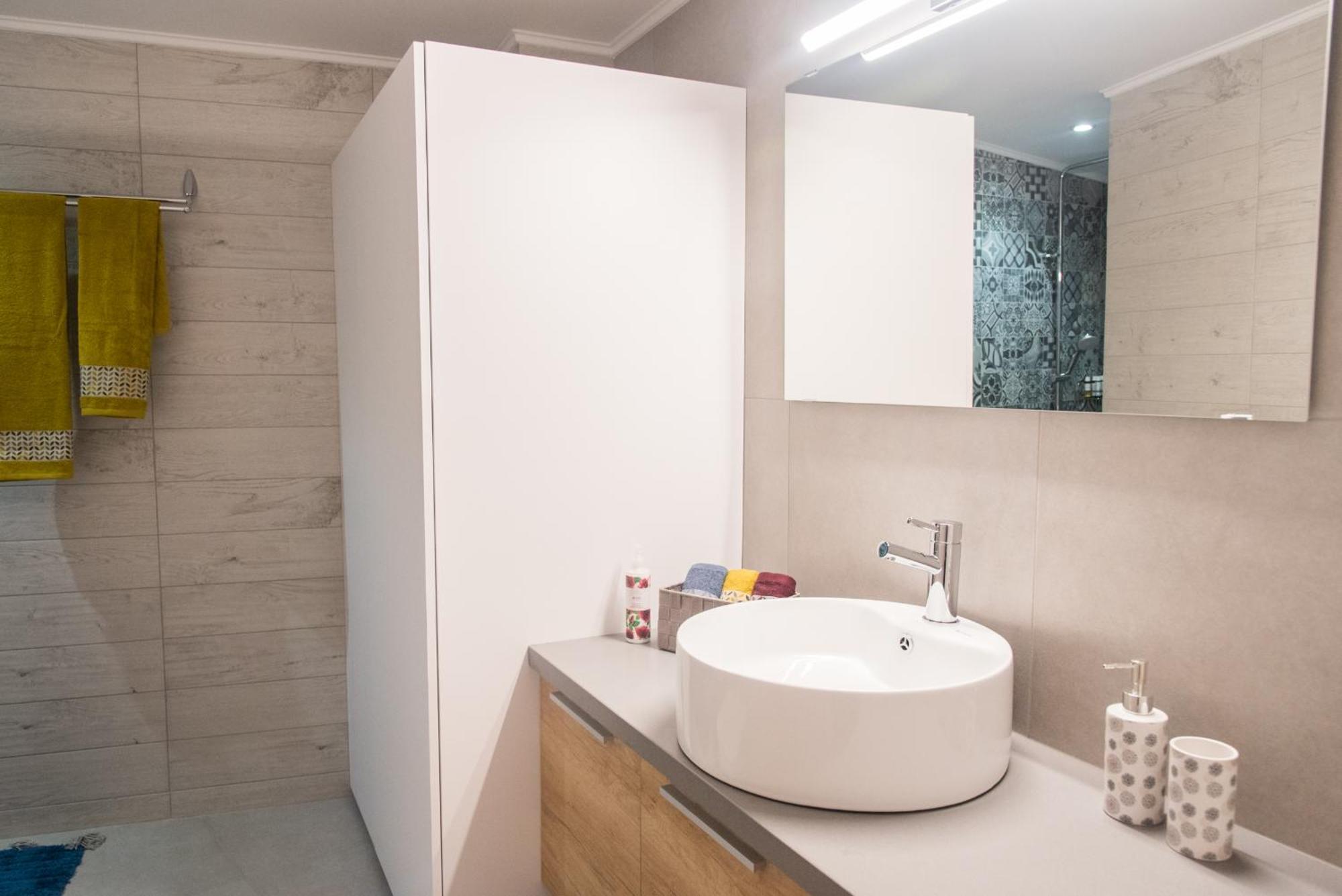 Comfy & Modern Apartment In The Heart Of Heraklion Екстер'єр фото